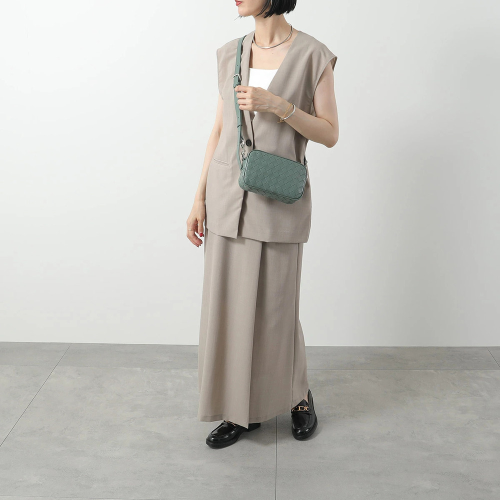 BOTTEGA VENETA Shoulder Bag Intrecciato Leather Camera ALOE SILVER